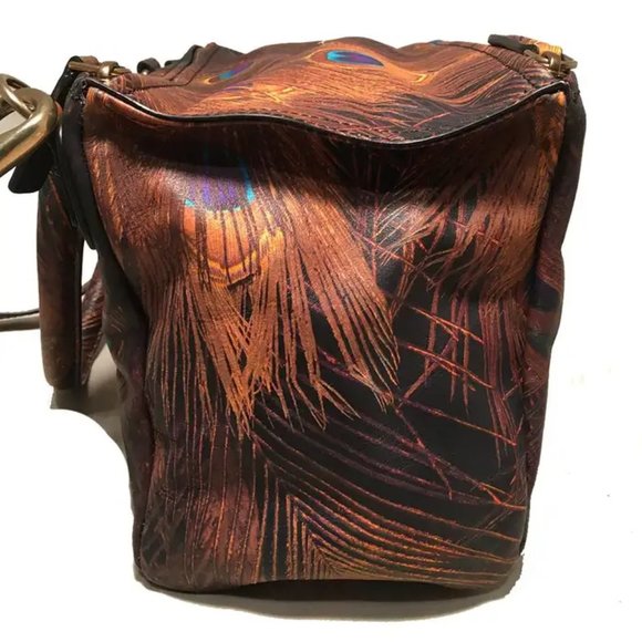 Givenchy Pandora Peacock Leather Shoulder Bag - Picture 3 of 11